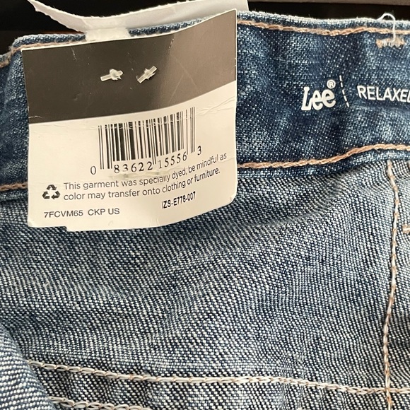 Lee relaxed fit straight leg jean - Picture 9 of 10